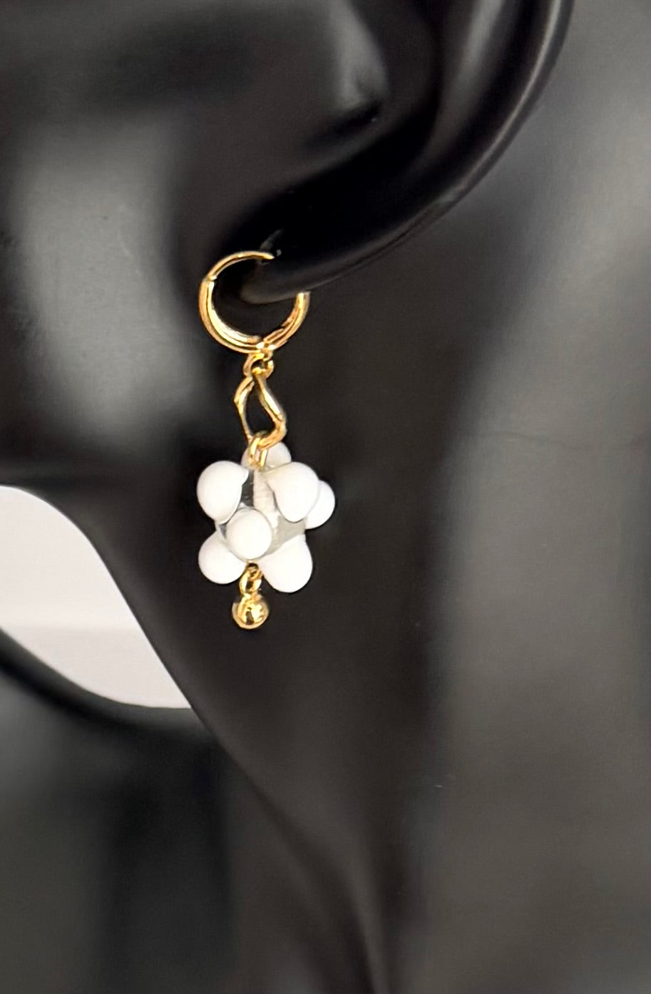 Boucle d'oreille salsa (pendante)