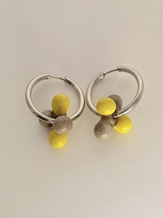 Boucle d'oreille argenté (jaune, kaki)
