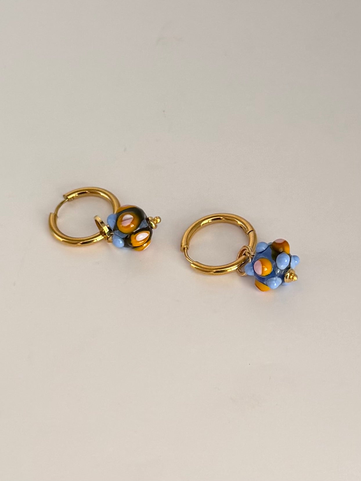 Boucle d'oreille créole unique (dernière chance)