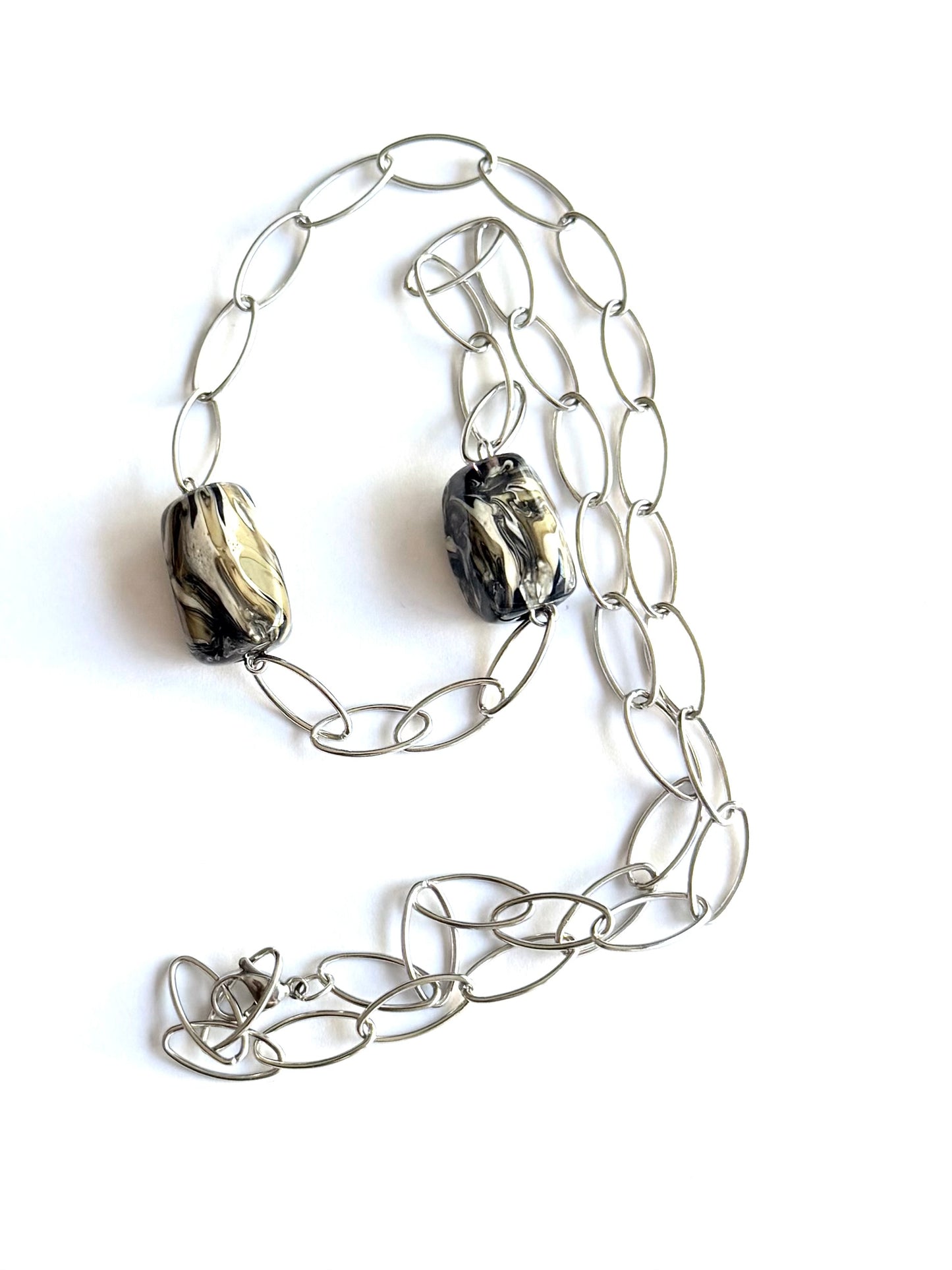 Collier ligne gris (acier)
