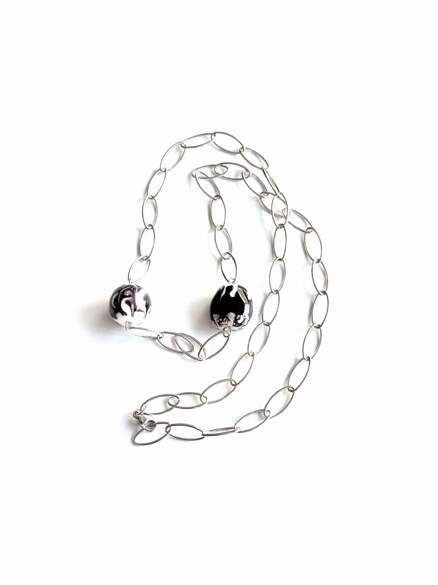Collier ligne noir & blanc (acier)