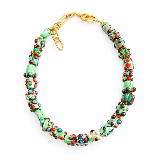 Collier volume mosaïque vert