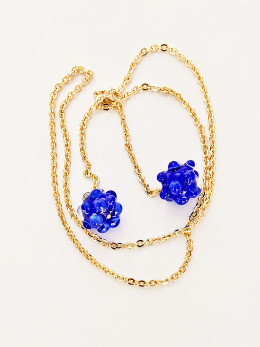 Collier ligne à noué (bleu)