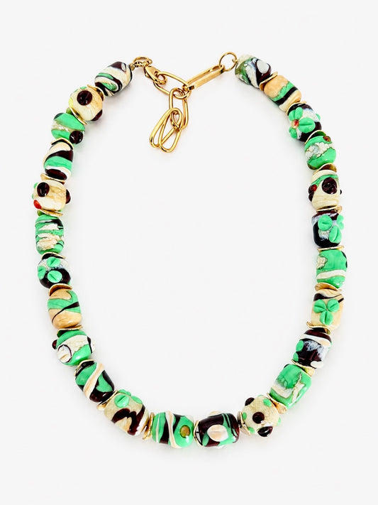 Collier volume (cauri vert)
