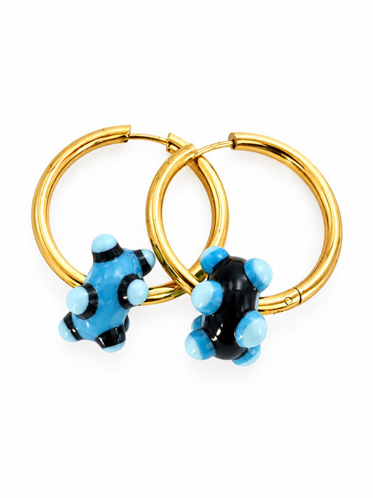 Boucle d'oreille asymétrique créole bleu & noir
